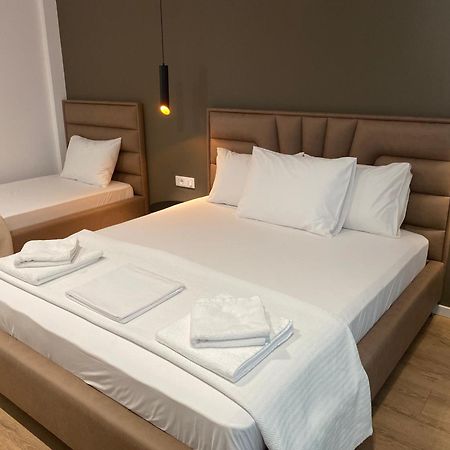 Augusto Rooms Sarande Exterior photo